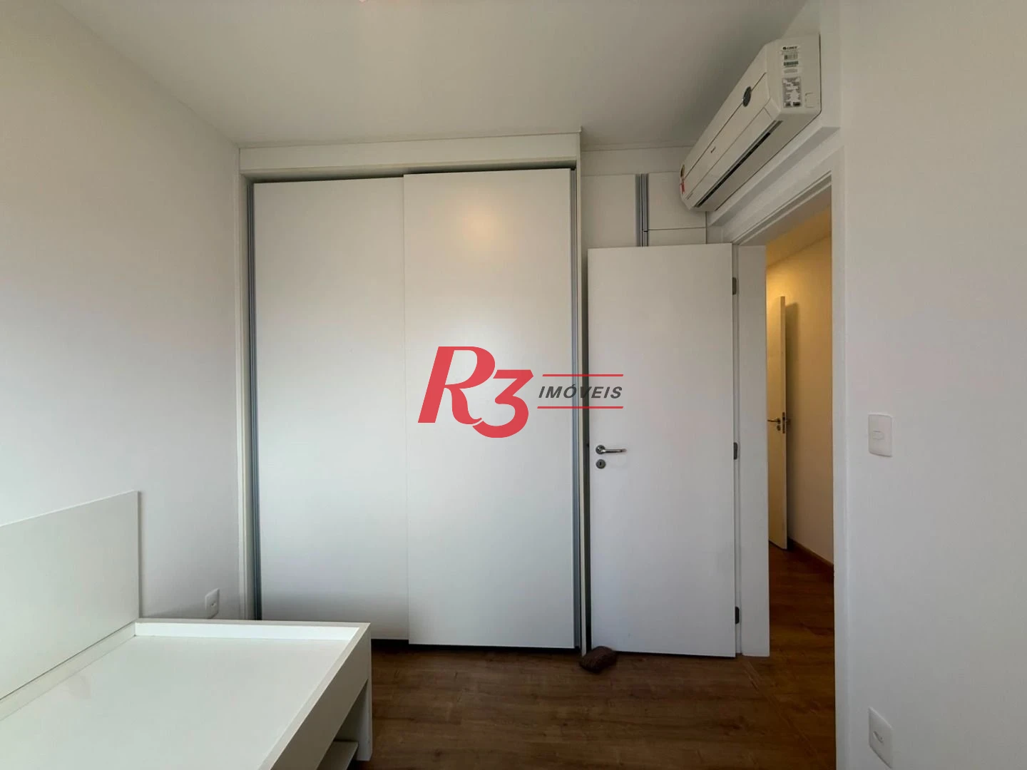 Apartamento com 3 dormitórios à venda, 109 m² por R$ 1.350.000,00 - Gonzaga - Santos/SP