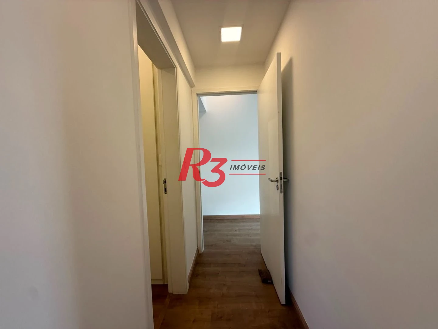Apartamento com 3 dormitórios à venda, 109 m² por R$ 1.350.000,00 - Gonzaga - Santos/SP