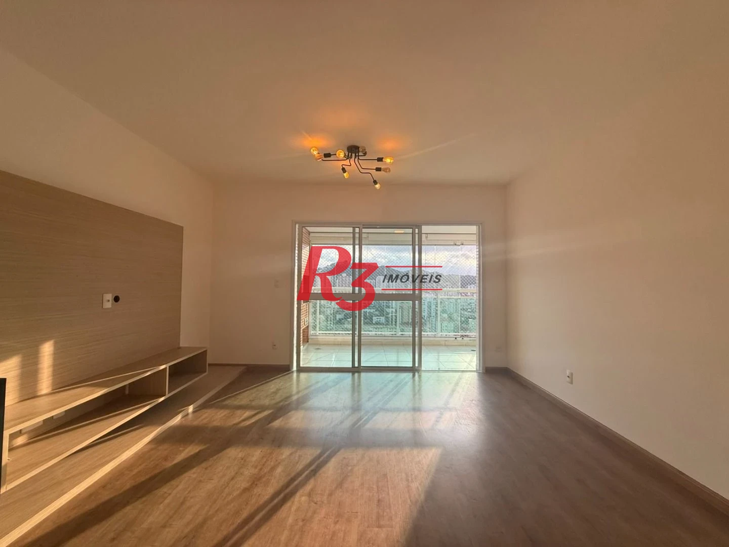 Apartamento com 3 dormitórios à venda, 109 m² por R$ 1.350.000,00 - Gonzaga - Santos/SP