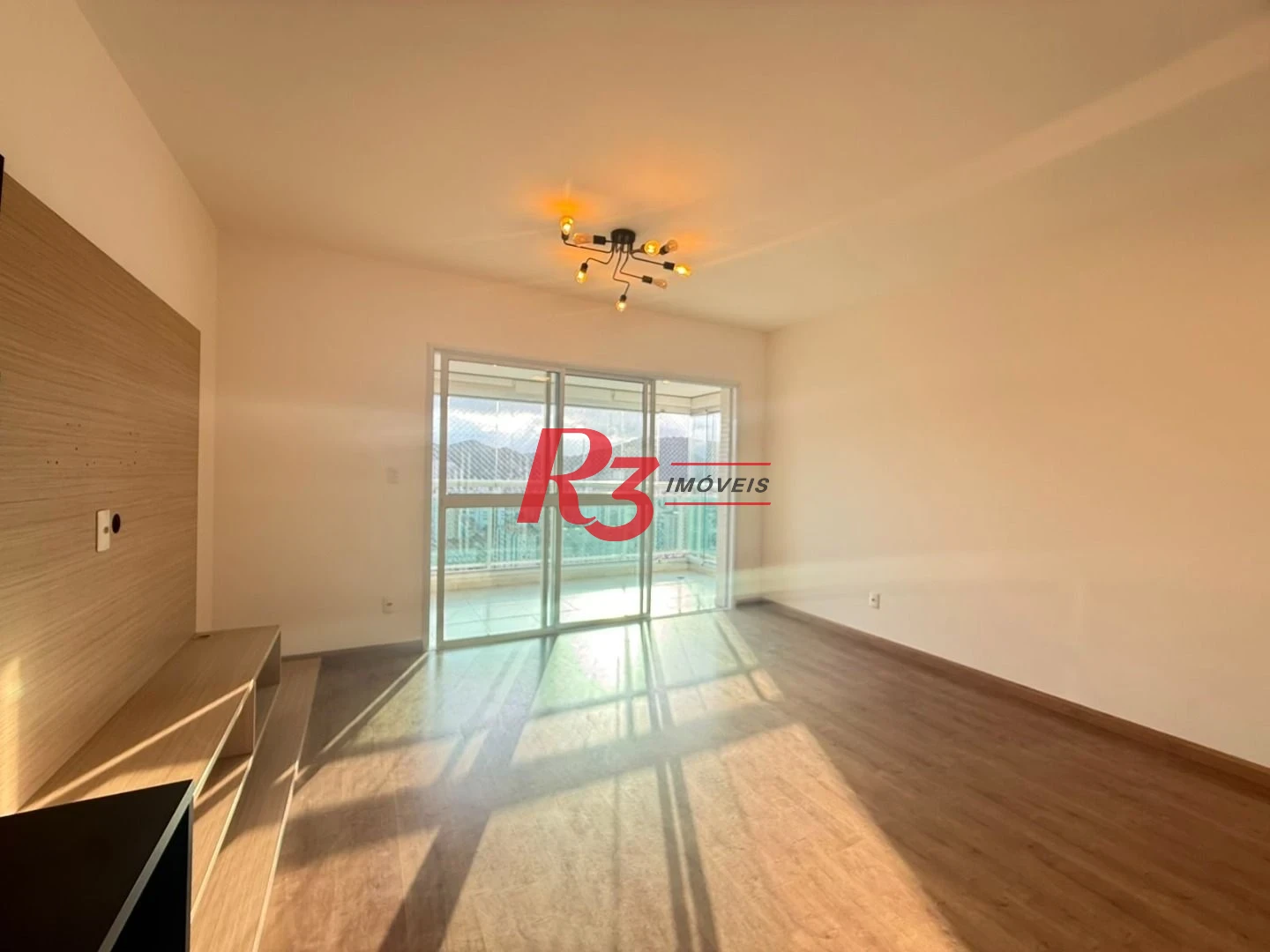 Apartamento com 3 dormitórios à venda, 109 m² por R$ 1.350.000,00 - Gonzaga - Santos/SP