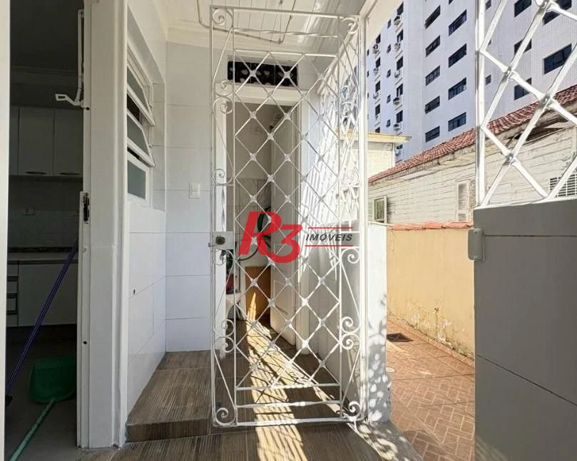 Apartamento com 2 dormitórios para alugar, 110 m² por R$ 3.700,02/mês - Embaré - Santos/SP