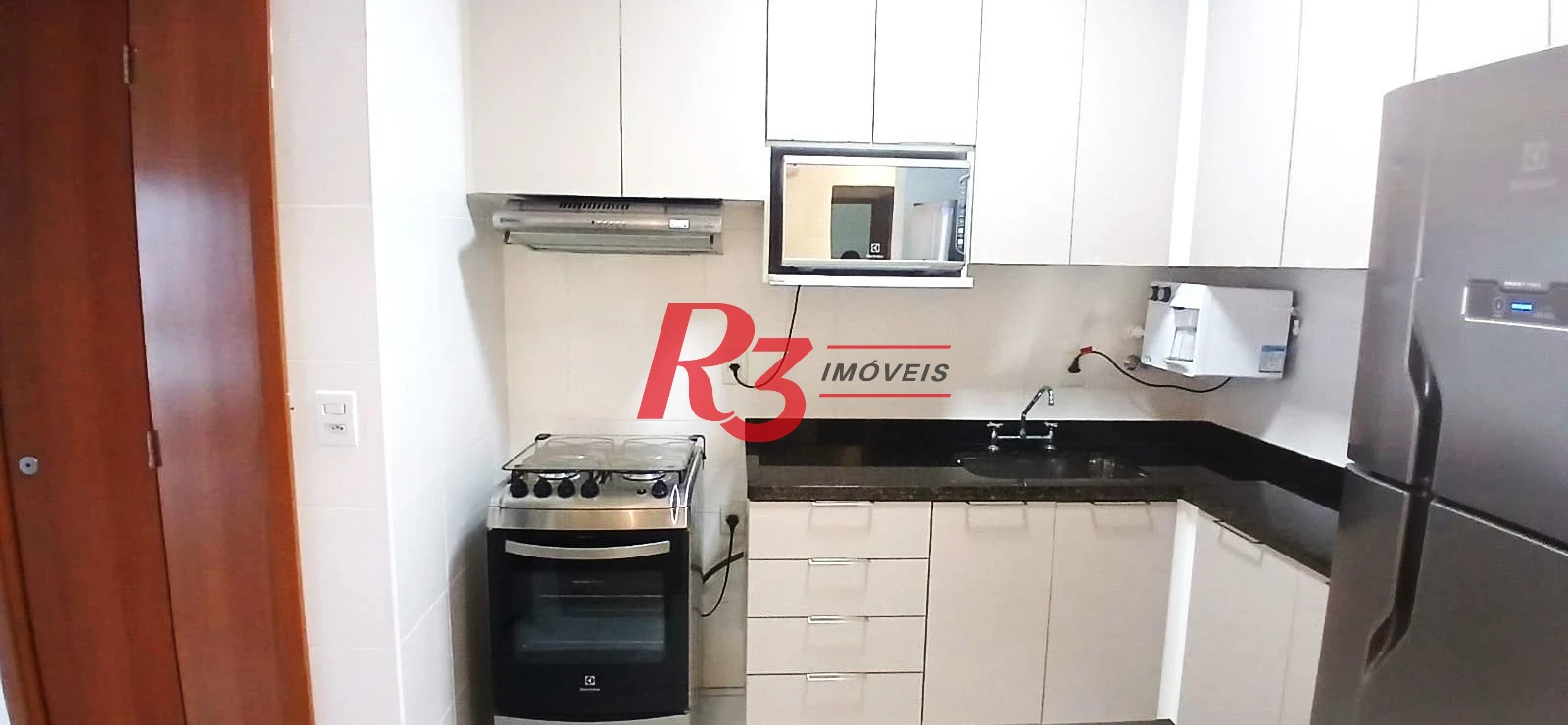 Apartamento com 2 dormitórios à venda, 80 m² por R$ 750.000,00 - Macuco - Santos/SP