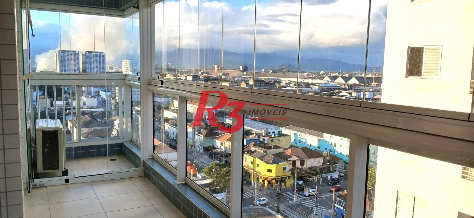 Apartamento com 2 dormitórios à venda, 80 m² por R$ 750.000,00 - Macuco - Santos/SP