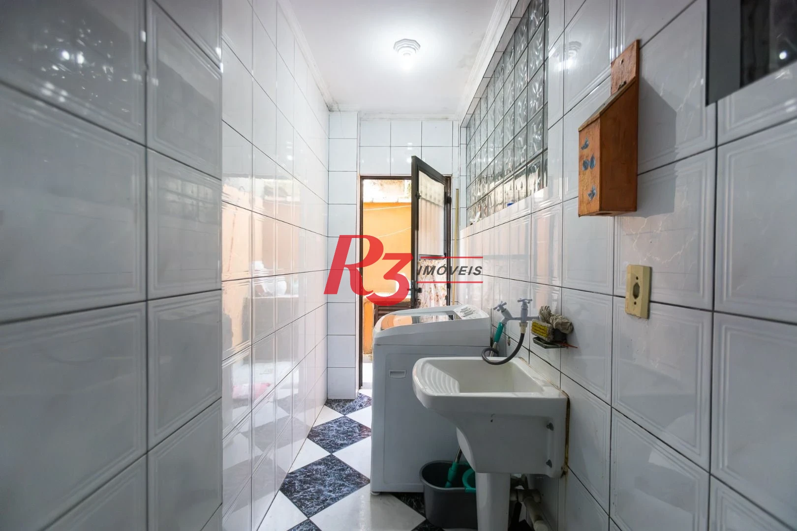 Casa com 2 dormitórios à venda, 90 m² por R$ 418.000,00 - Castelo - Santos/SP