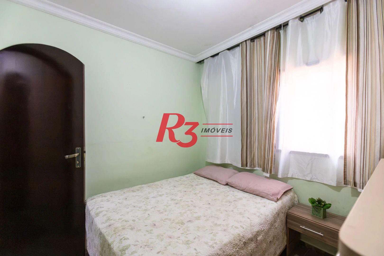 Casa com 2 dormitórios à venda, 90 m² por R$ 418.000,00 - Castelo - Santos/SP