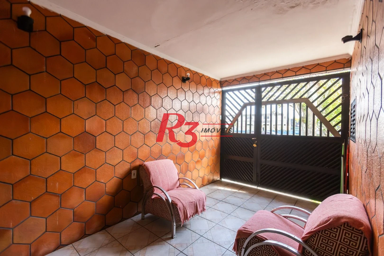 Casa com 2 dormitórios à venda, 90 m² por R$ 418.000,00 - Castelo - Santos/SP