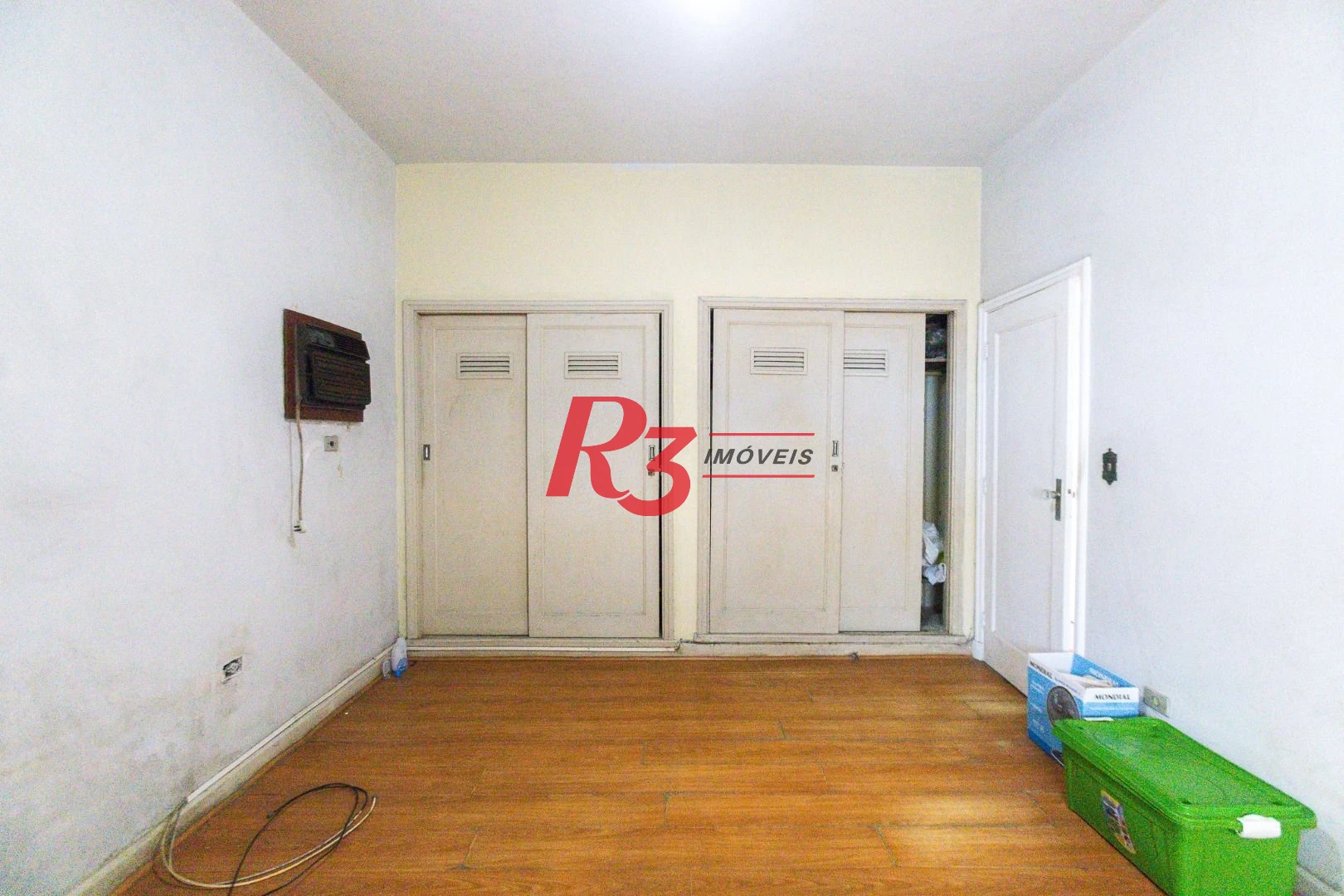 Apartamento com 2 dormitórios à venda, 148 m² por R$ 780.000,00 - Gonzaga - Santos/SP