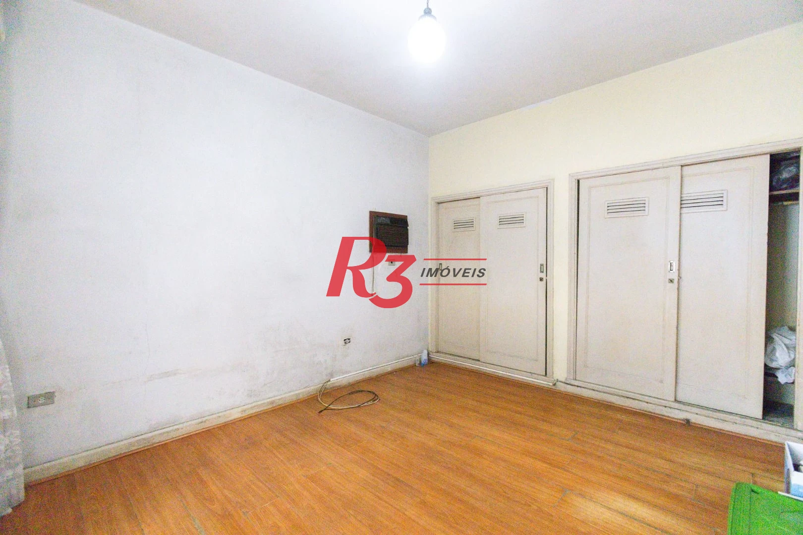 Apartamento com 2 dormitórios à venda, 148 m² por R$ 780.000,00 - Gonzaga - Santos/SP