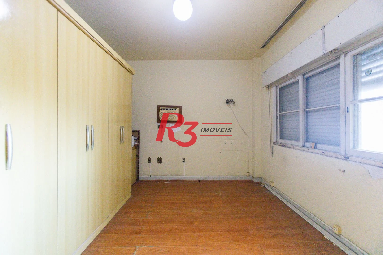 Apartamento com 2 dormitórios à venda, 148 m² por R$ 780.000,00 - Gonzaga - Santos/SP