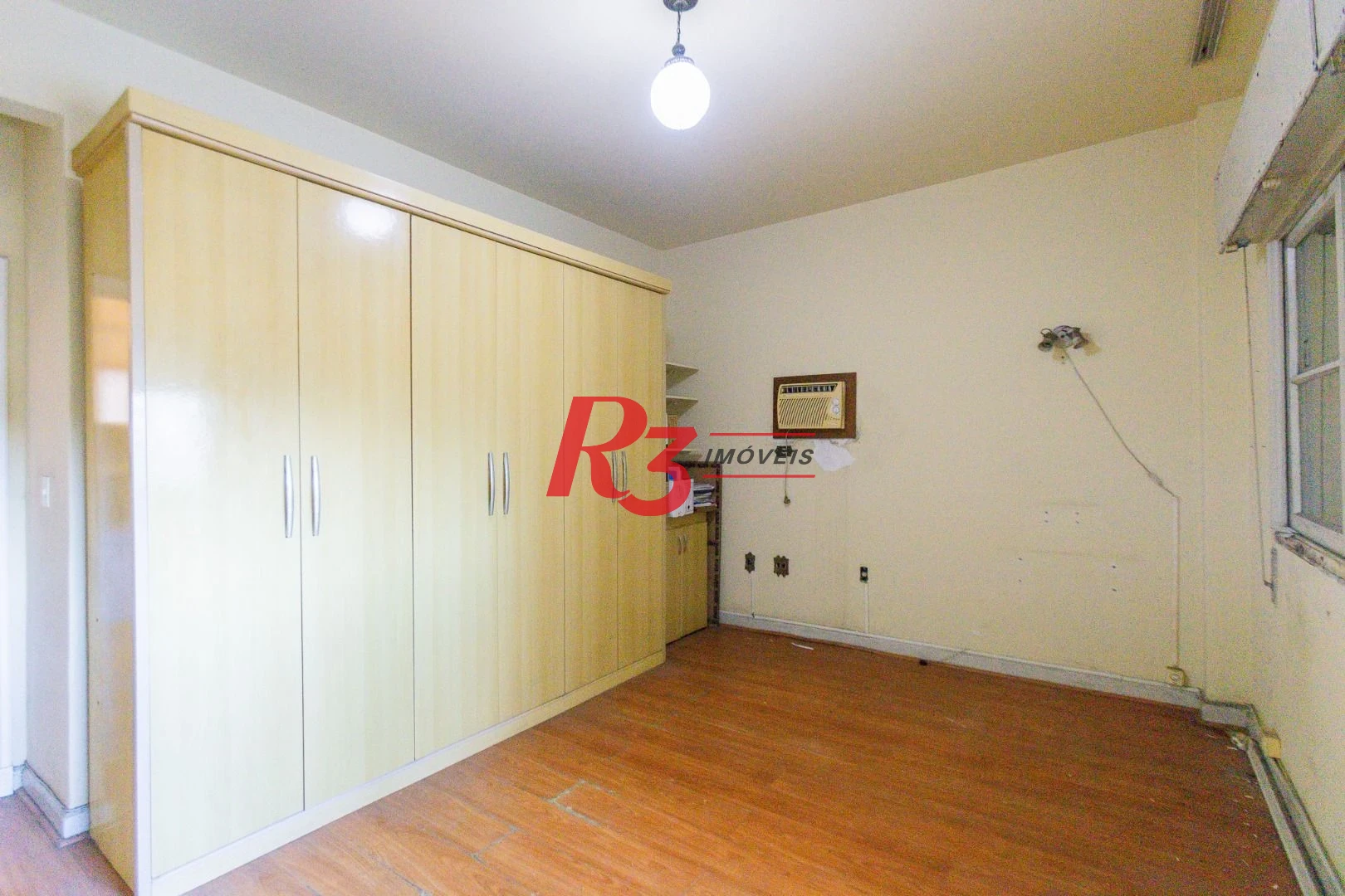 Apartamento com 2 dormitórios à venda, 148 m² por R$ 780.000,00 - Gonzaga - Santos/SP