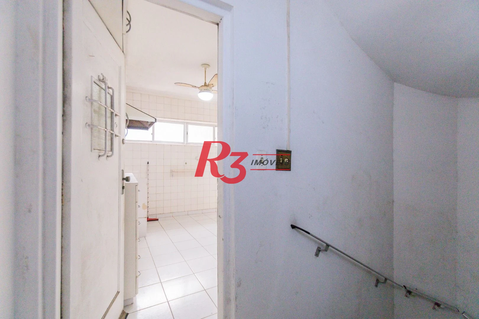 Apartamento com 2 dormitórios à venda, 148 m² por R$ 780.000,00 - Gonzaga - Santos/SP