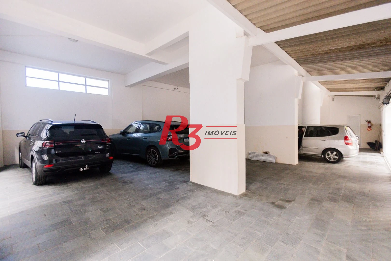 Apartamento com 2 dormitórios à venda, 148 m² por R$ 780.000,00 - Gonzaga - Santos/SP