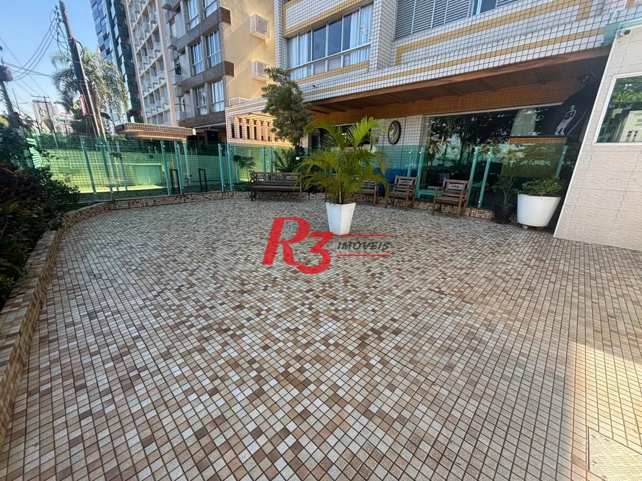 Apartamento a venda de 2 dormitórios na guadra da praia