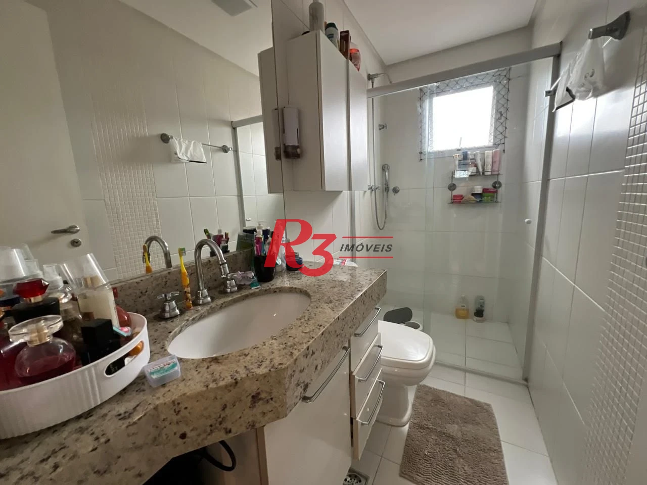 Apartamento com 2 dormitórios à venda, 77 m² por R$ 960.000,00 - Gonzaga - Santos/SP