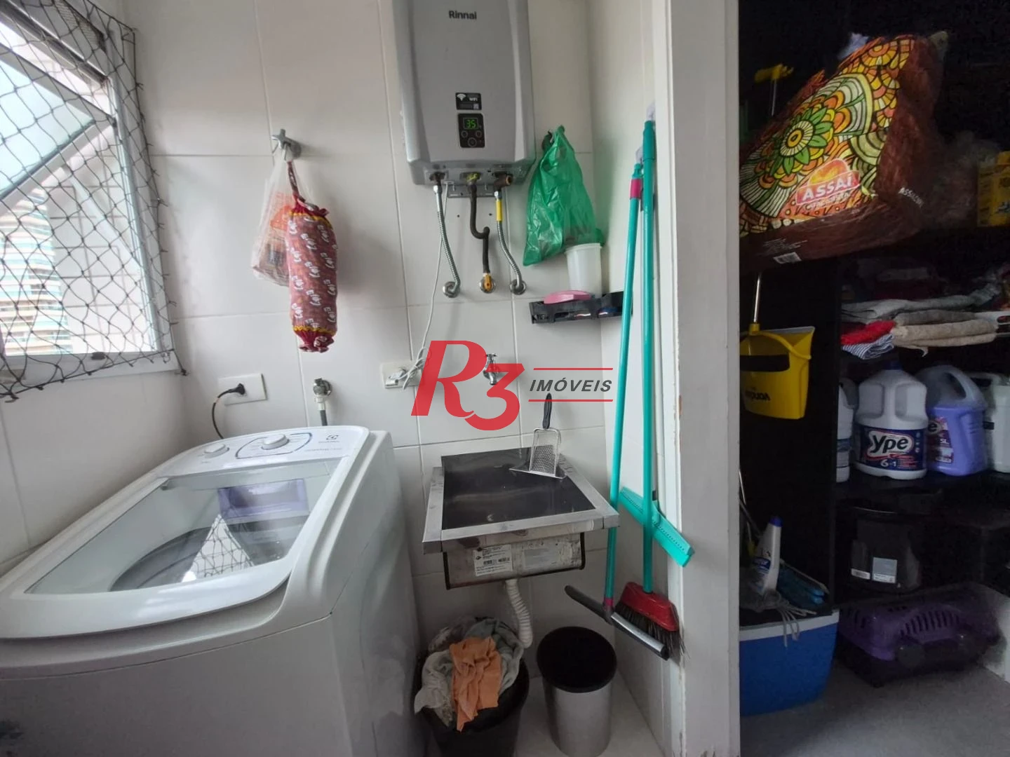 Apartamento com 2 dormitórios à venda, 77 m² por R$ 960.000,00 - Gonzaga - Santos/SP