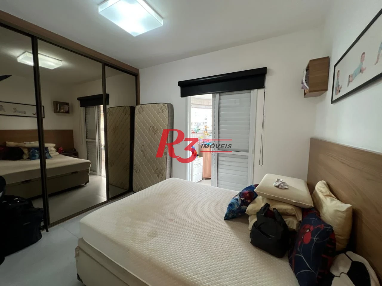 Apartamento com 2 dormitórios à venda, 77 m² por R$ 960.000,00 - Gonzaga - Santos/SP