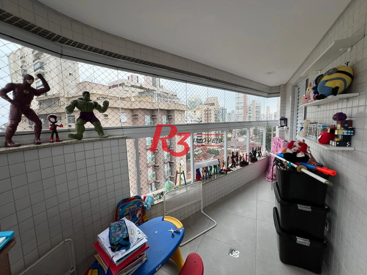 Apartamento com 2 dormitórios à venda, 77 m² por R$ 960.000,00 - Gonzaga - Santos/SP