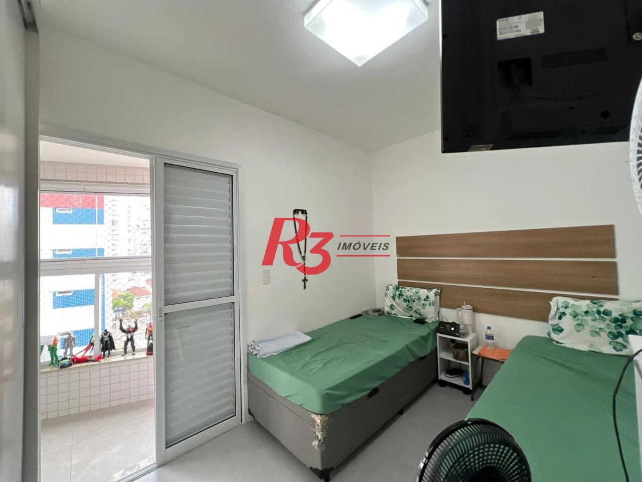 Apartamento com 2 dormitórios à venda, 77 m² por R$ 960.000,00 - Gonzaga - Santos/SP