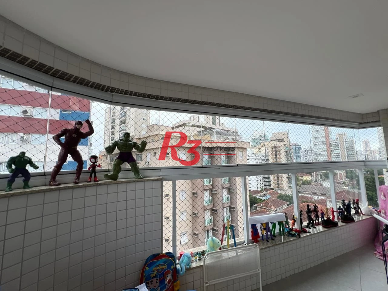 Apartamento com 2 dormitórios à venda, 77 m² por R$ 960.000,00 - Gonzaga - Santos/SP