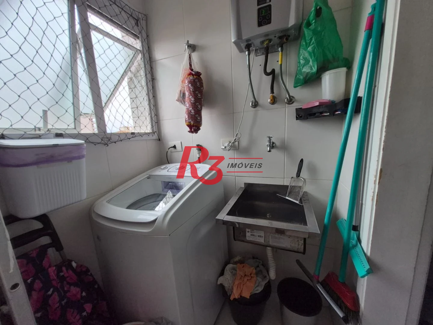 Apartamento com 2 dormitórios à venda, 77 m² por R$ 960.000,00 - Gonzaga - Santos/SP