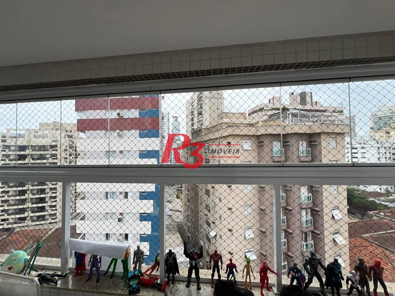 Apartamento com 2 dormitórios à venda, 77 m² por R$ 960.000,00 - Gonzaga - Santos/SP