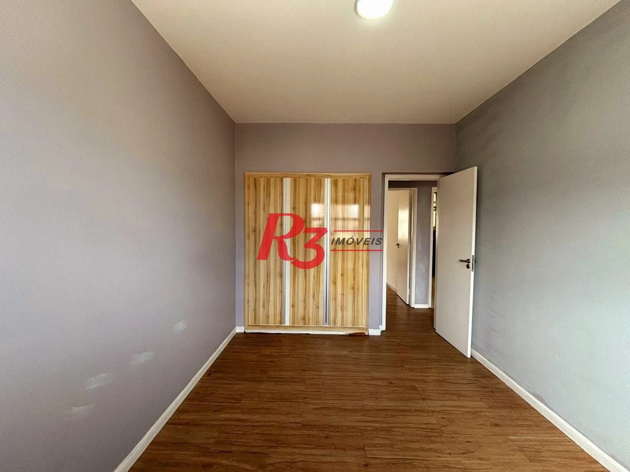 Apartamento com 3 dormitórios à venda, 131 m² por R$ 795.000,00 - Gonzaga - Santos/SP
