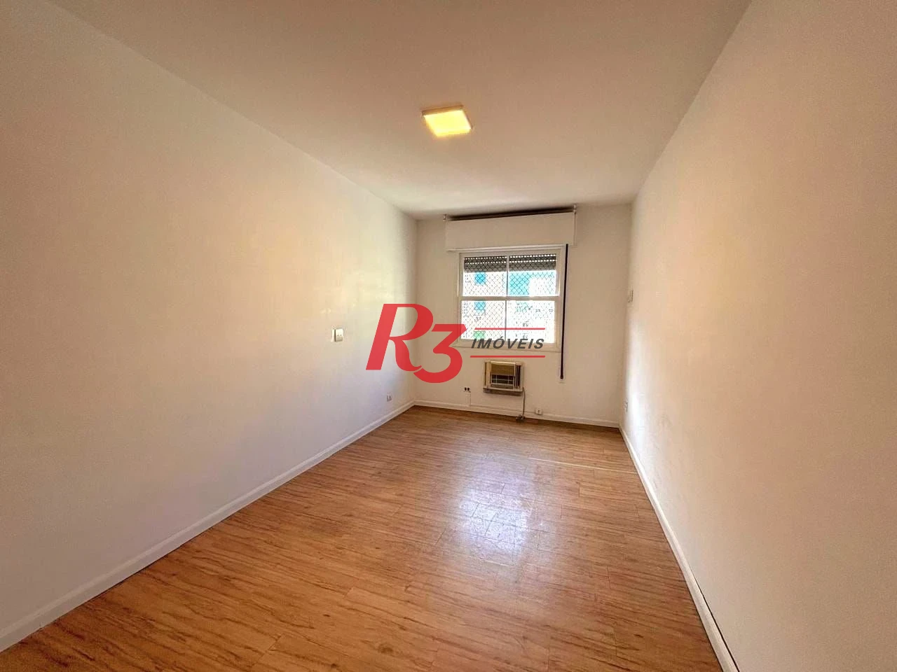 Apartamento com 3 dormitórios à venda, 131 m² por R$ 795.000,00 - Gonzaga - Santos/SP