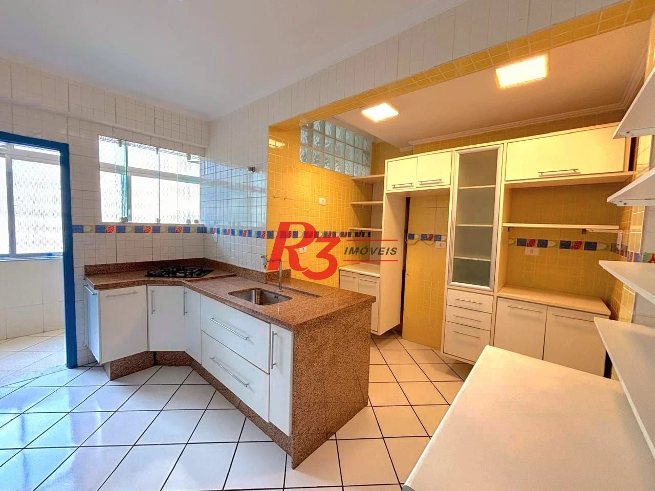 Apartamento com 3 dormitórios à venda, 131 m² por R$ 795.000,00 - Gonzaga - Santos/SP