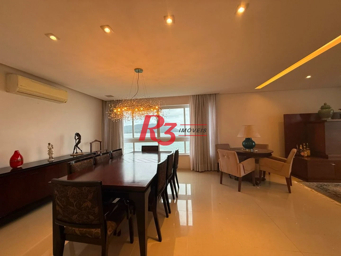 Apartamento com 3 dormitórios à venda, 194 m² por R$ 1.880.000,00 - Boqueirão - Santos/SP