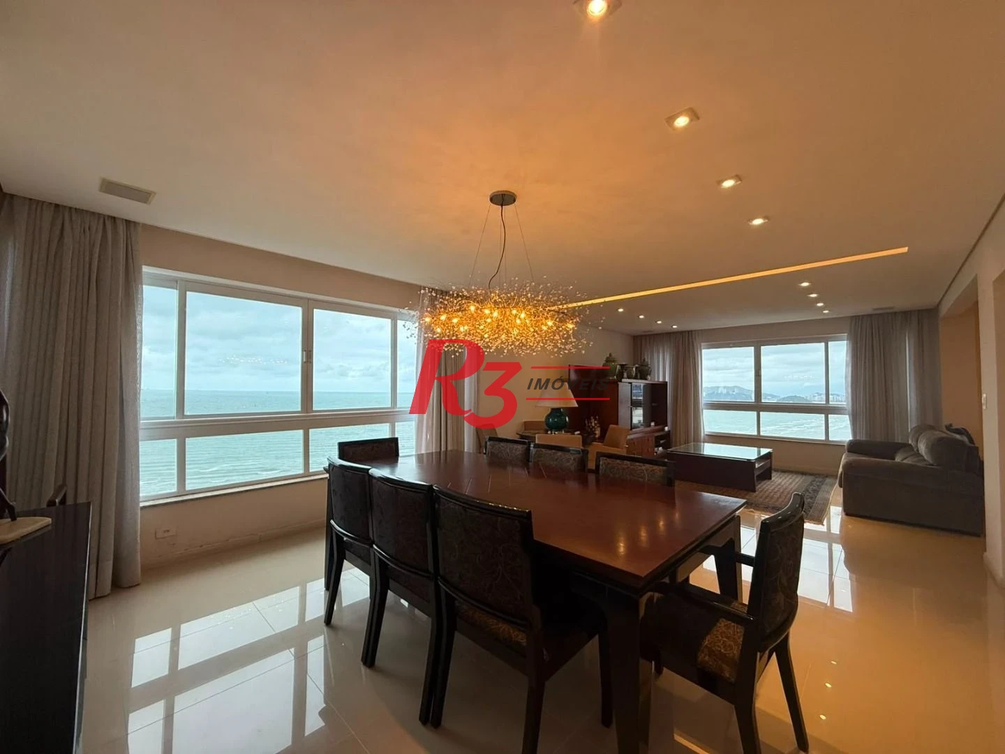 Apartamento com 3 dormitórios à venda, 194 m² por R$ 1.880.000,00 - Boqueirão - Santos/SP
