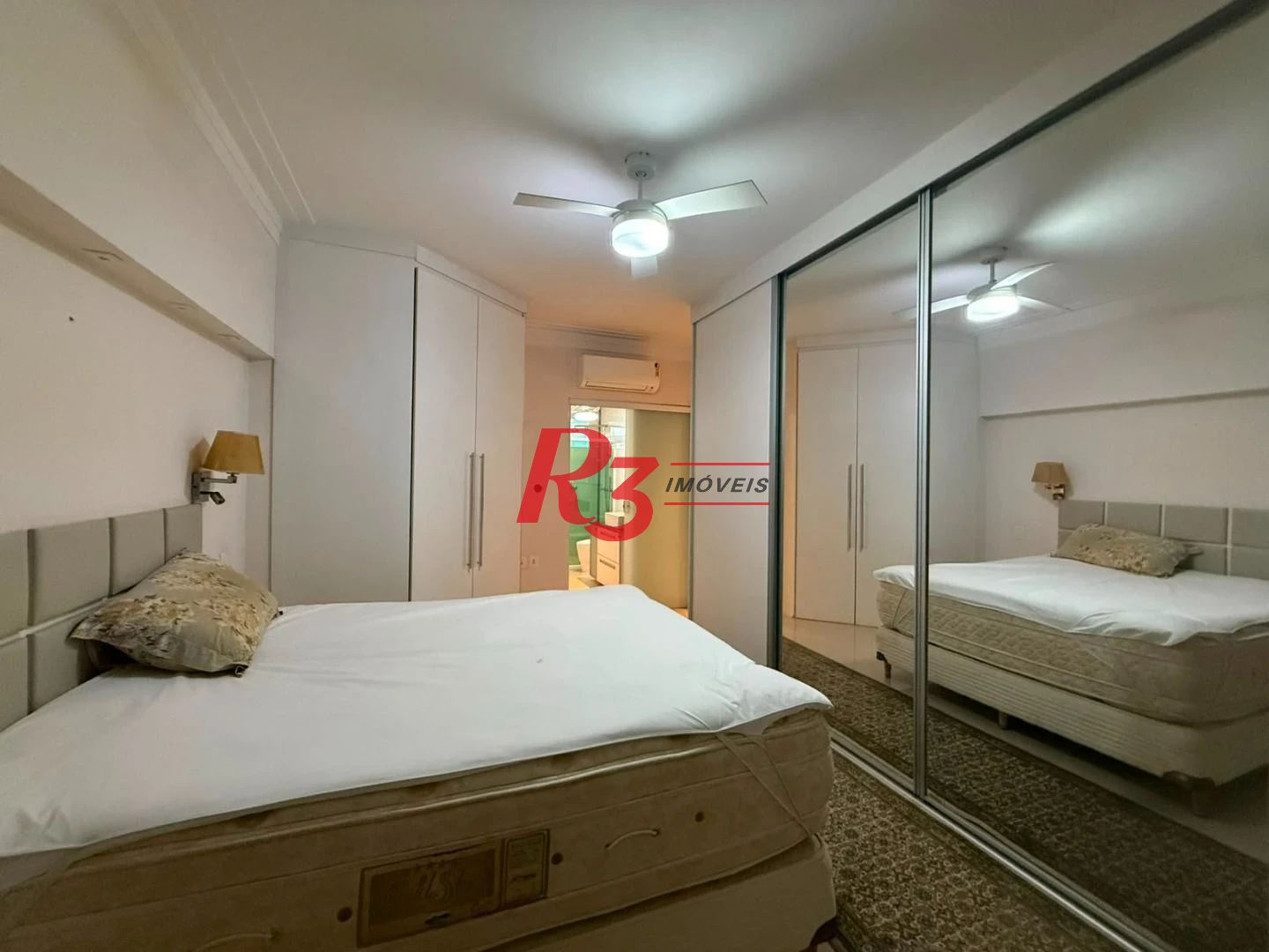 Apartamento com 3 dormitórios à venda, 194 m² por R$ 1.880.000,00 - Boqueirão - Santos/SP