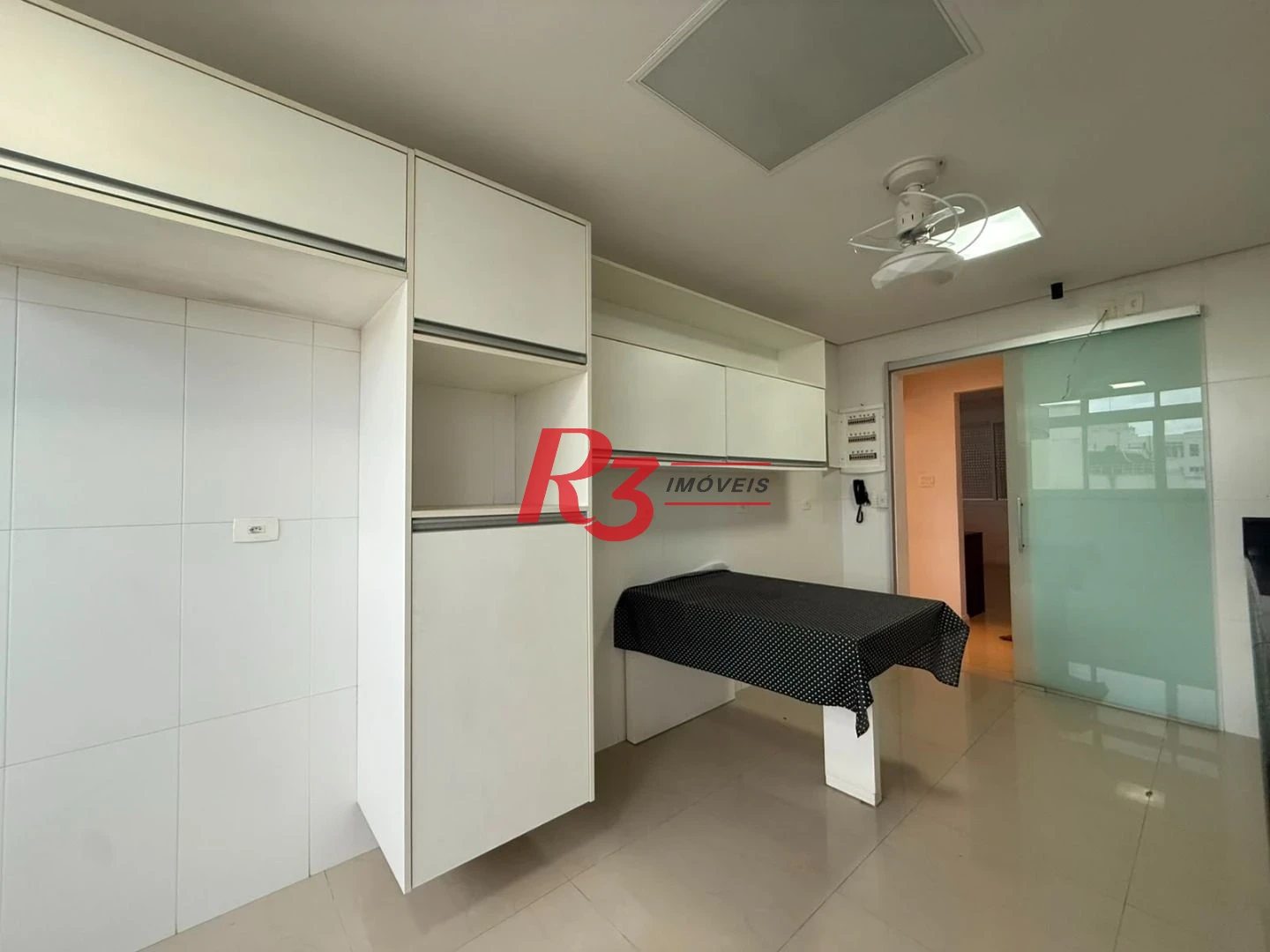 Apartamento com 3 dormitórios à venda, 194 m² por R$ 1.880.000,00 - Boqueirão - Santos/SP