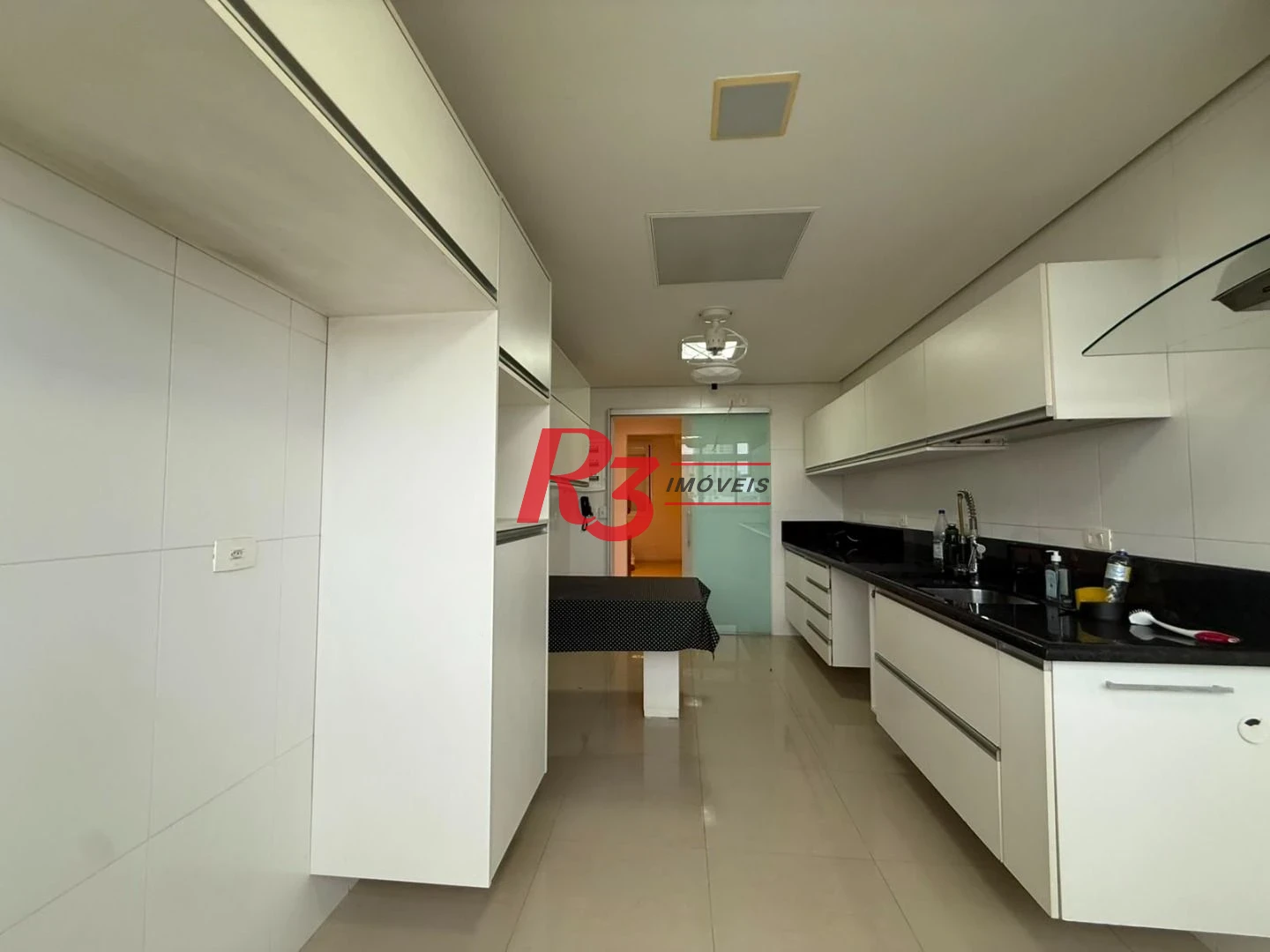 Apartamento com 3 dormitórios à venda, 194 m² por R$ 1.880.000,00 - Boqueirão - Santos/SP