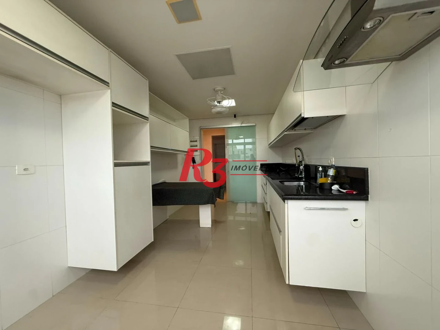 Apartamento com 3 dormitórios à venda, 194 m² por R$ 1.880.000,00 - Boqueirão - Santos/SP