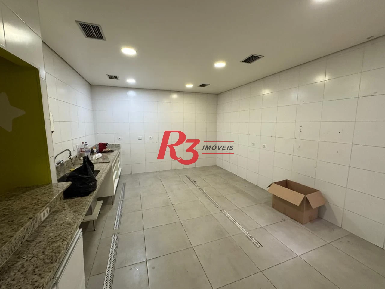 Loja para alugar, 720 m² por R$ 21.300,00/mês - Centro - Santos/SP