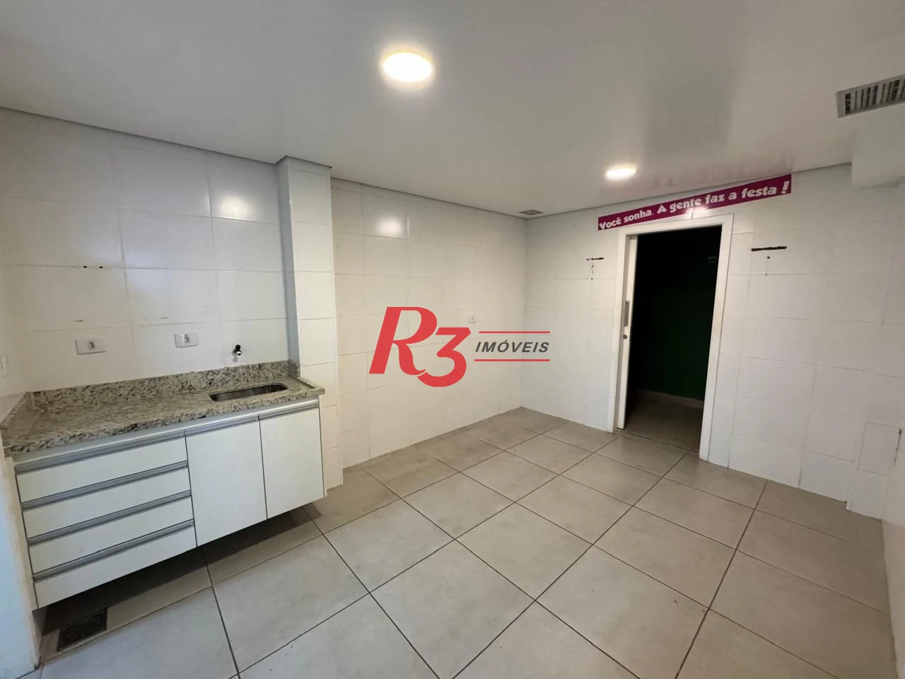 Loja para alugar, 720 m² por R$ 21.300,00/mês - Centro - Santos/SP