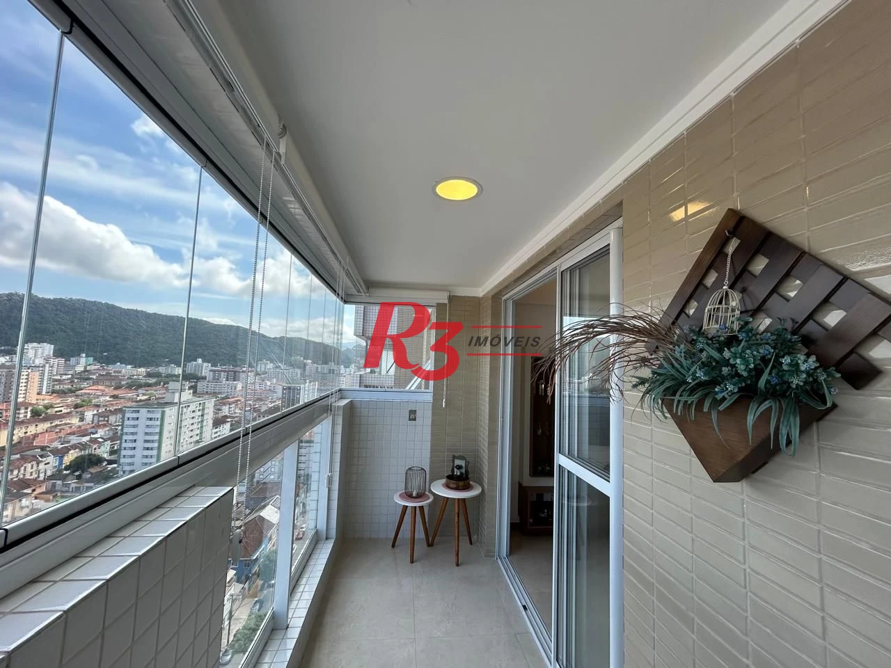 Apartamento com 1 dormitório à venda, 45 m² por R$ 640.000,00 - Campo Grande - Santos/SP