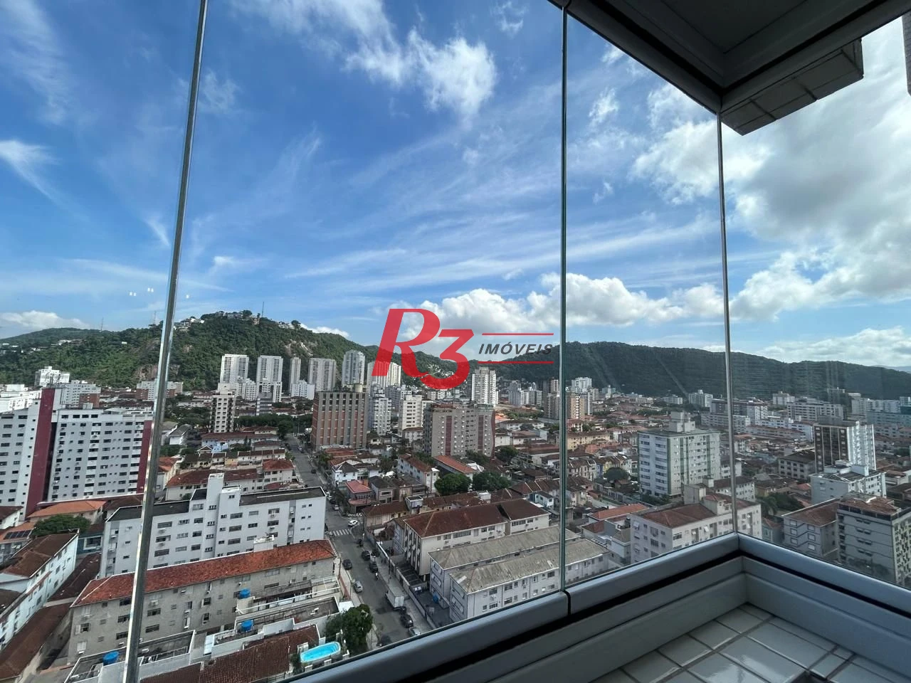 Apartamento com 1 dormitório à venda, 45 m² por R$ 640.000,00 - Campo Grande - Santos/SP