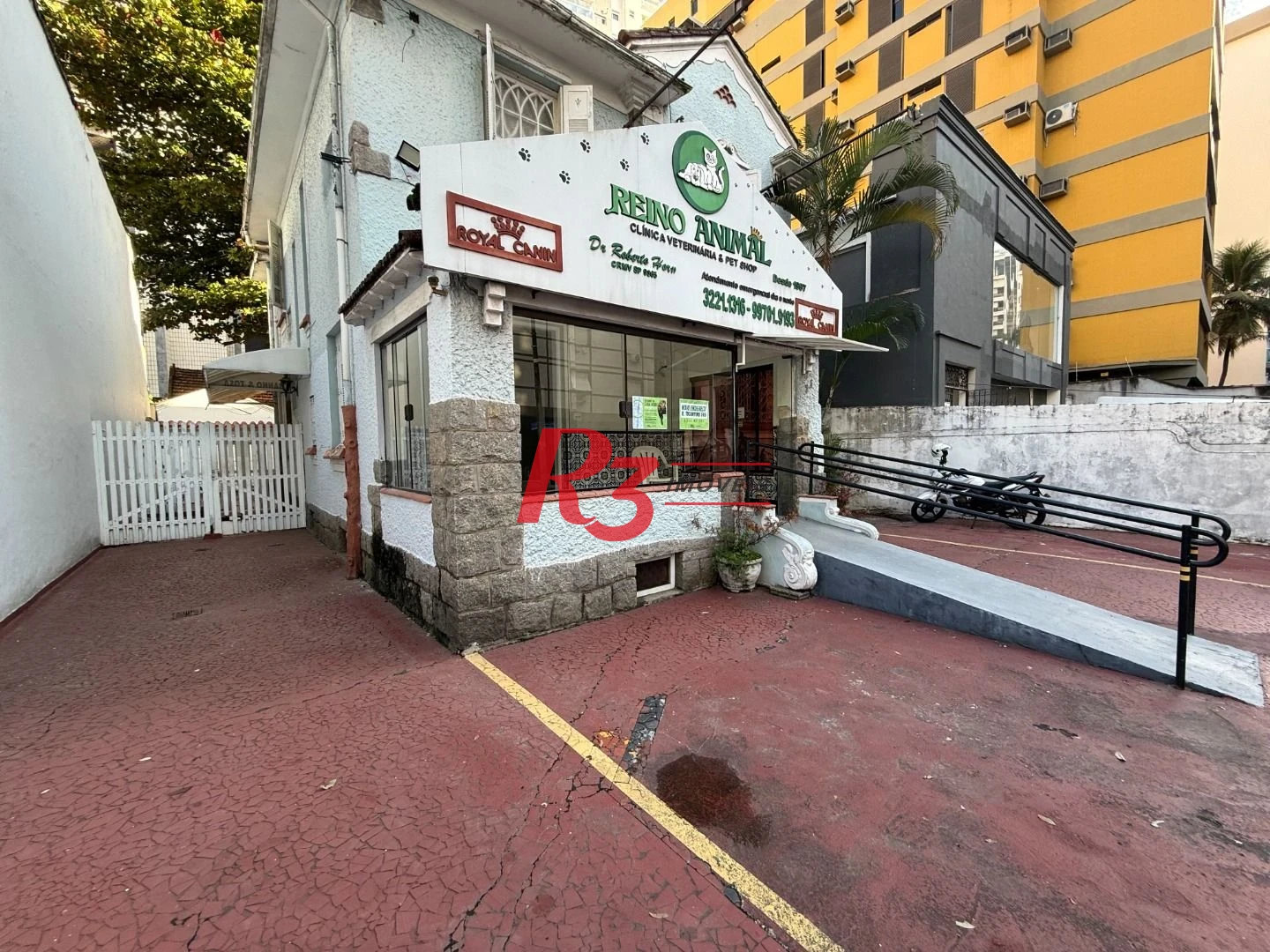 Sobrado para alugar, 257 m² por R$ 41.900,00/mês - Gonzaga - Santos/SP