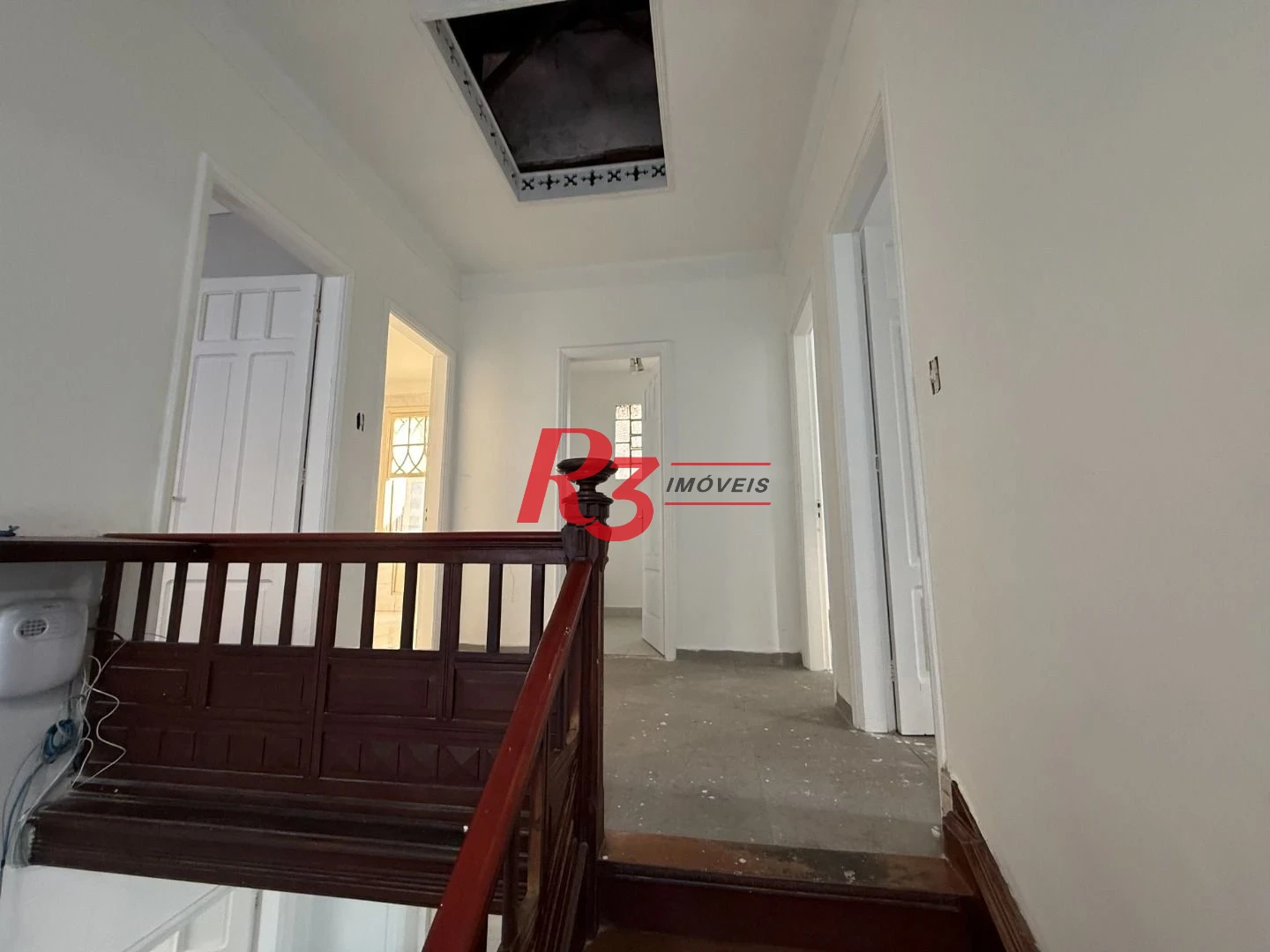 Sobrado para alugar, 257 m² por R$ 41.900,00/mês - Gonzaga - Santos/SP