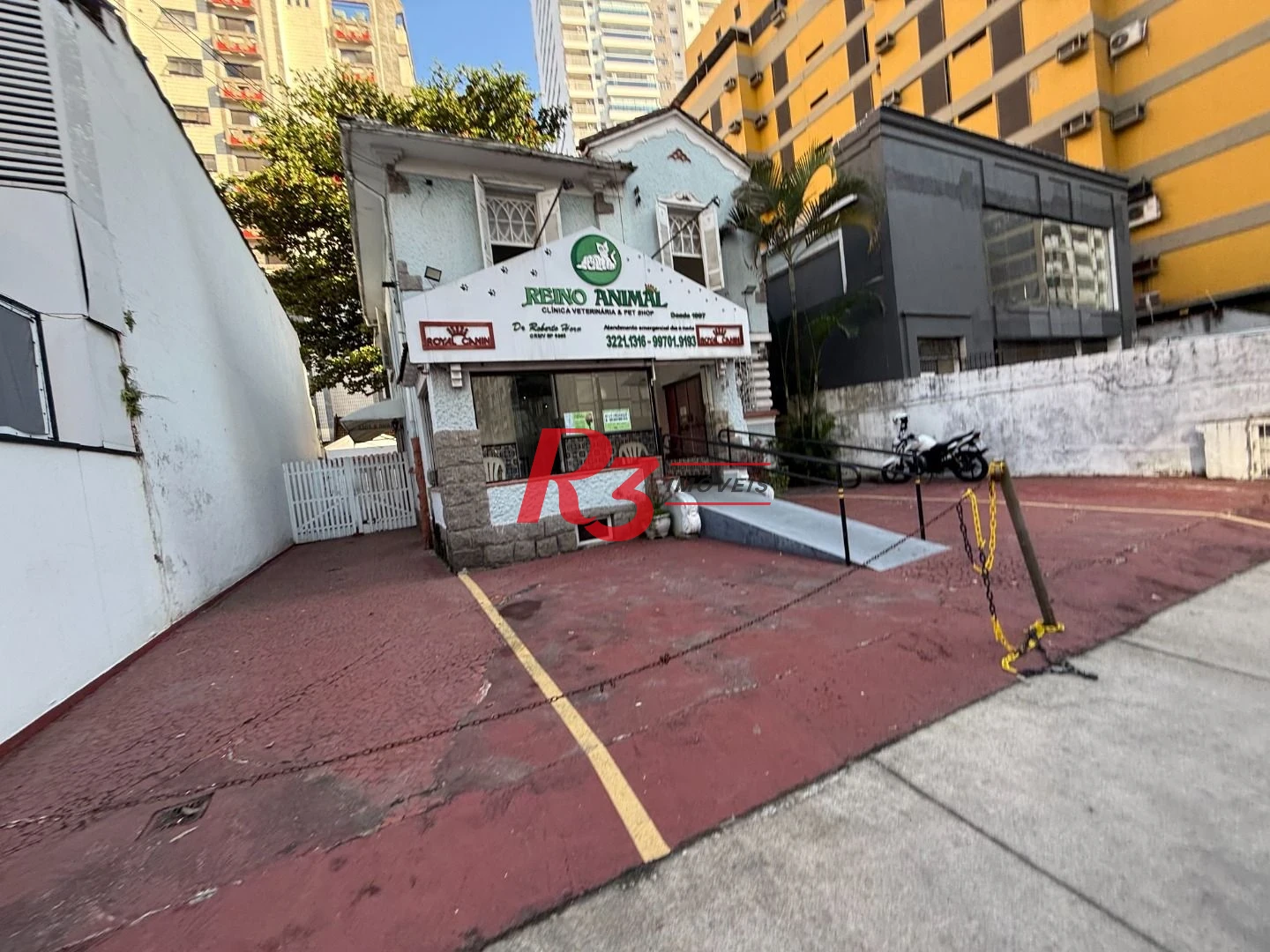Sobrado para alugar, 257 m² por R$ 41.900,00/mês - Gonzaga - Santos/SP