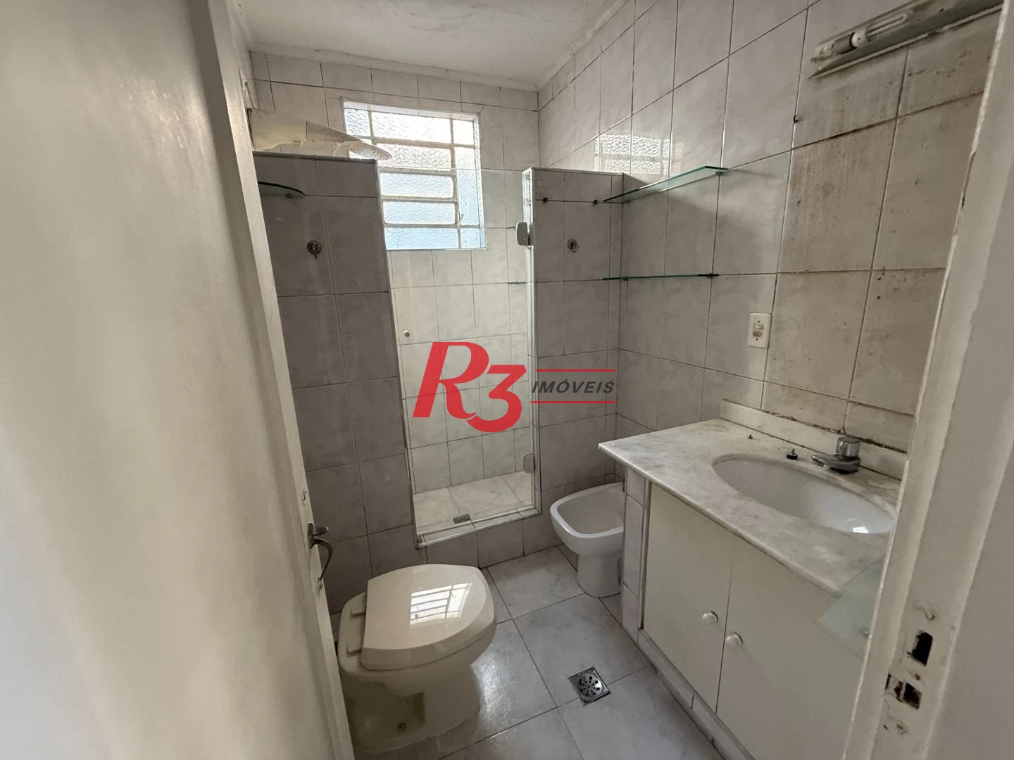 Sobrado para alugar, 257 m² por R$ 41.900,00/mês - Gonzaga - Santos/SP