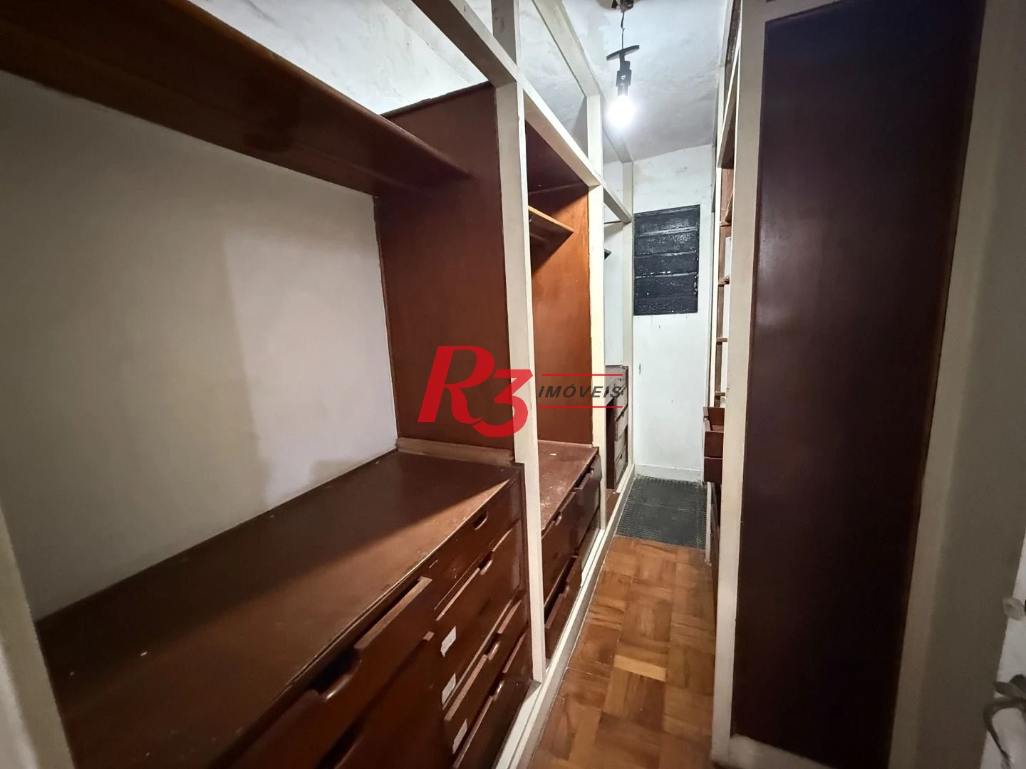 Sobrado para alugar, 257 m² por R$ 41.900,00/mês - Gonzaga - Santos/SP