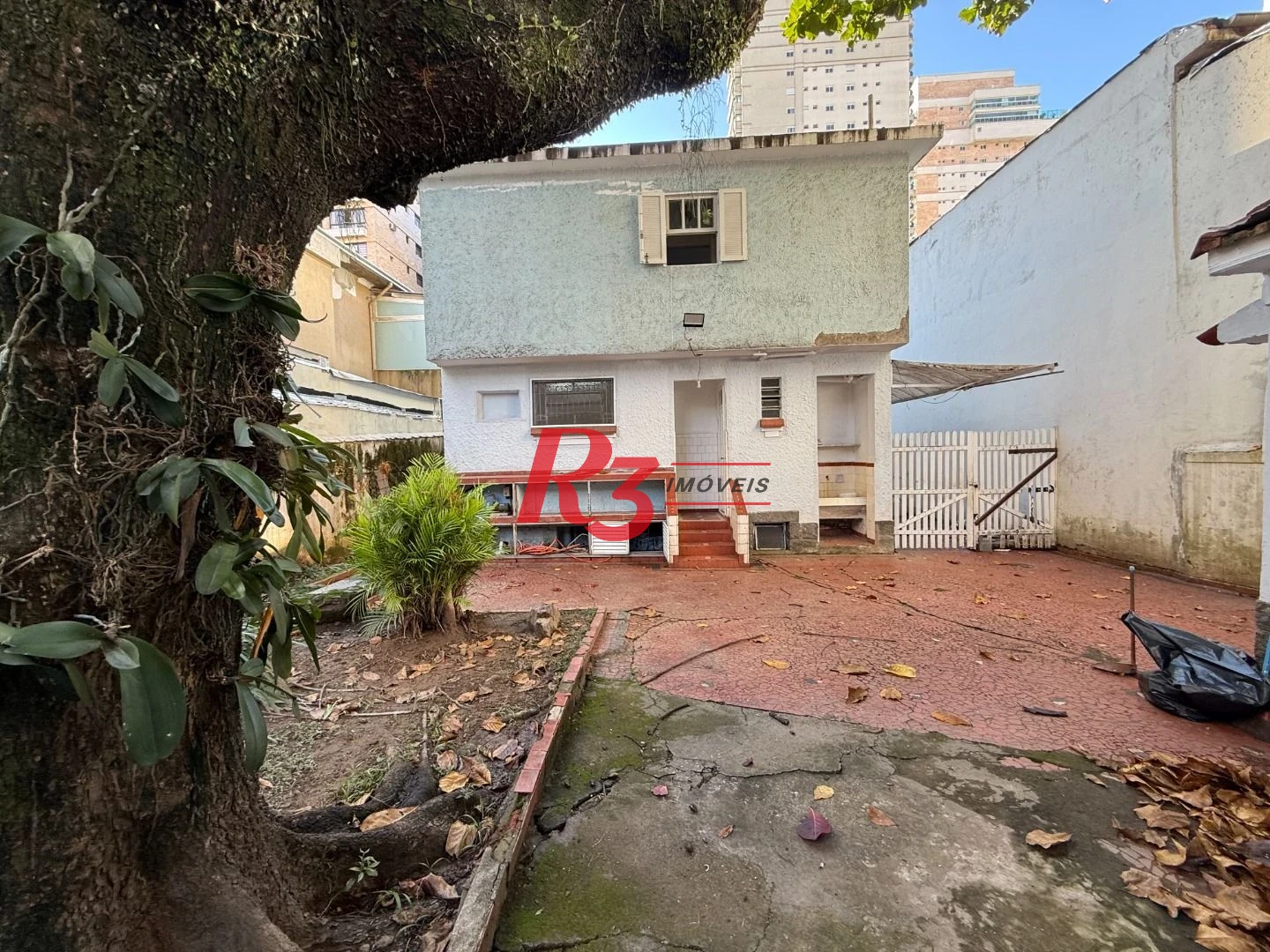 Sobrado para alugar, 257 m² por R$ 41.900,00/mês - Gonzaga - Santos/SP
