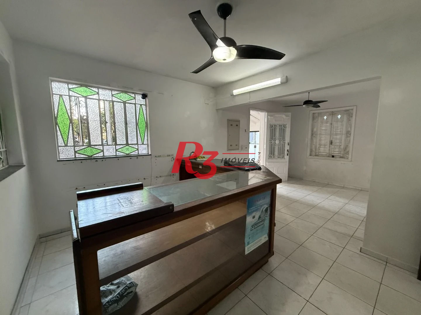Sobrado para alugar, 257 m² por R$ 41.900,00/mês - Gonzaga - Santos/SP