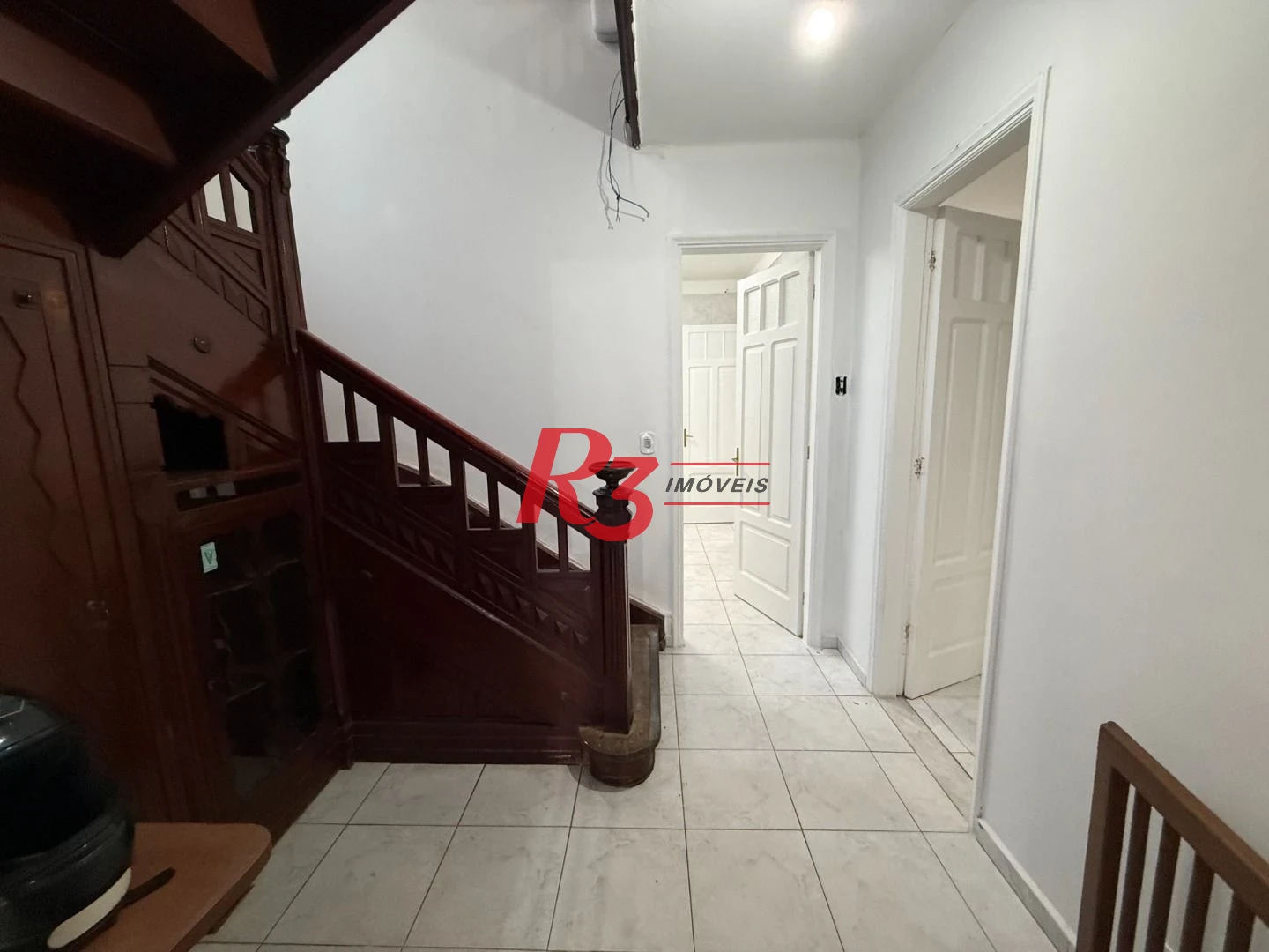 Sobrado para alugar, 257 m² por R$ 41.900,00/mês - Gonzaga - Santos/SP