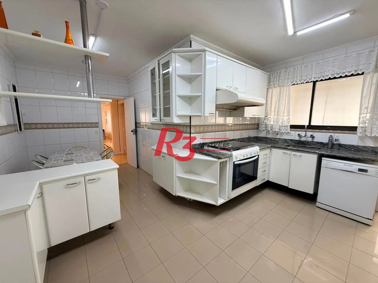 Apartamento com 4 dormitórios, 218 m² - venda por R$ 1.700.000,00 ou aluguel por R$ 9.194,00/mês - Boqueirão - Santos/SP