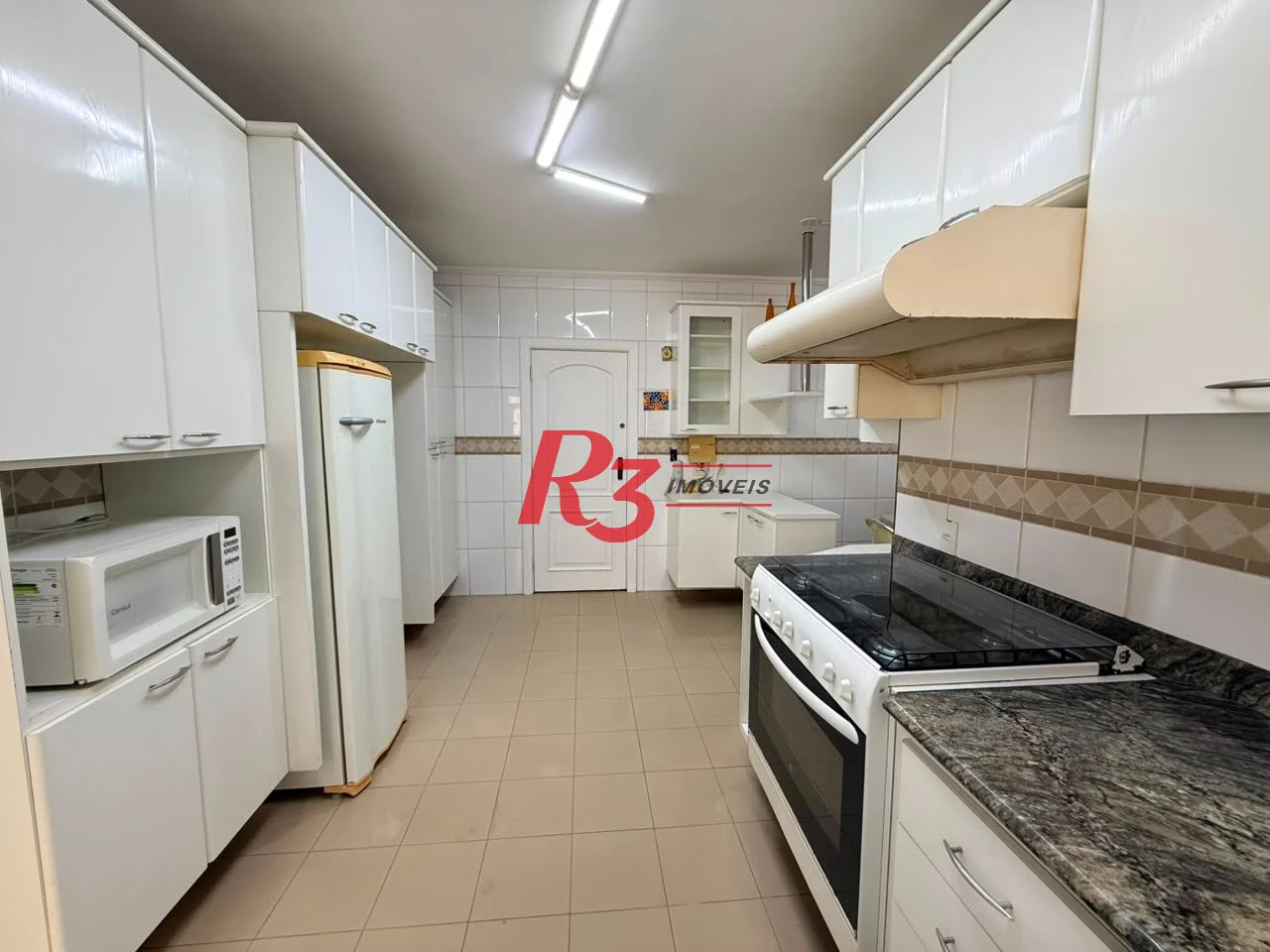 Apartamento com 4 dormitórios, 218 m² - venda por R$ 1.700.000,00 ou aluguel por R$ 9.194,00/mês - Boqueirão - Santos/SP
