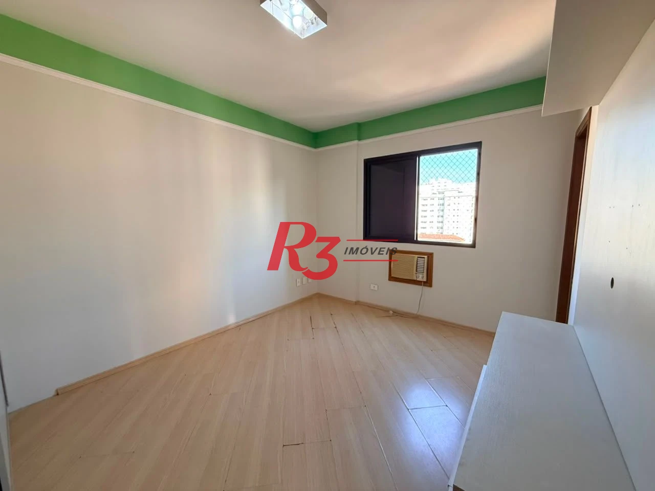 Apartamento com 2 dormitórios à venda, 136 m² por R$ 1.100.000,00 - Boqueirão - Santos/SP