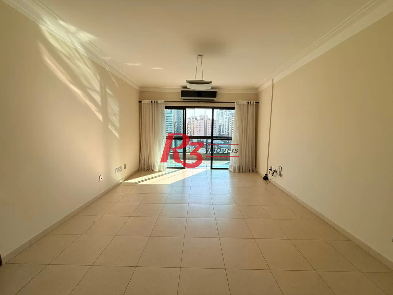 Apartamento com 2 dormitórios à venda, 136 m² por R$ 1.100.000,00 - Boqueirão - Santos/SP